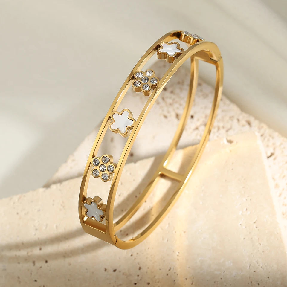 Rannekoru Hienot Kukat 5 terälehdellä a