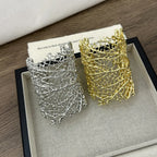 Naisille suuri korallirannekoru hopea