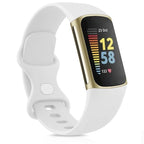Valkoinen ranneke Fitbit Charge 5 -älykelloon