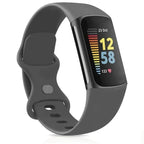 Harmaa ranneke Fitbit Charge 5 -älykelloon