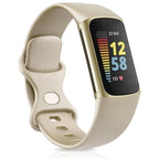Kultainen ranneke Fitbit Charge 5 -älykelloon