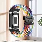 Punottu ranneke Fitbit Charge 5, Charge 6 -kelloon sateenkaari