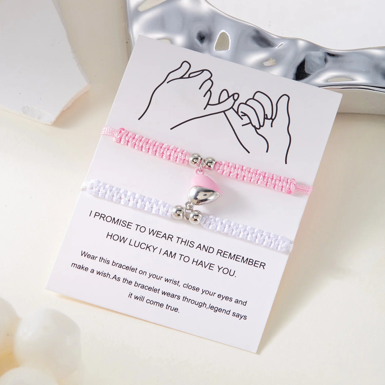 Rakkausrannekkeet ystäväpareille romanttisella ketjulla