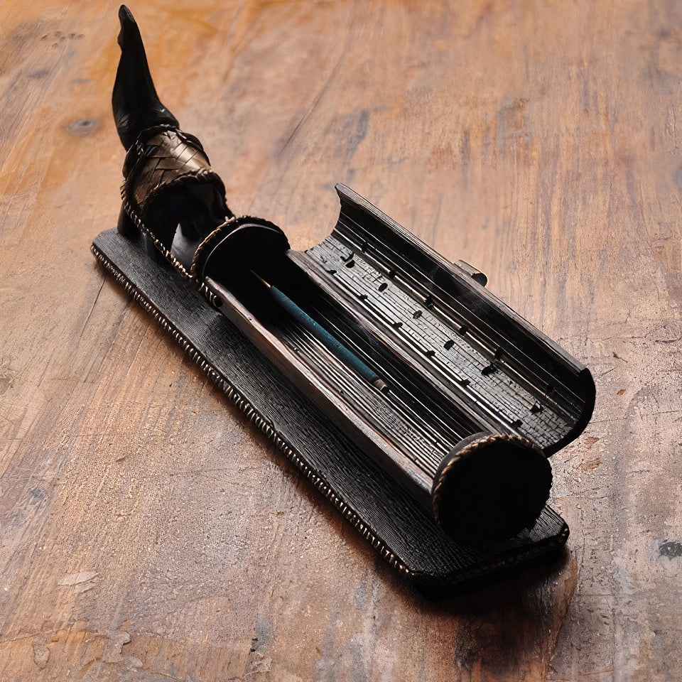 Puinen suitsukepoltin 