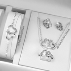 Korurasia, jossa on 5 sydänkorua 