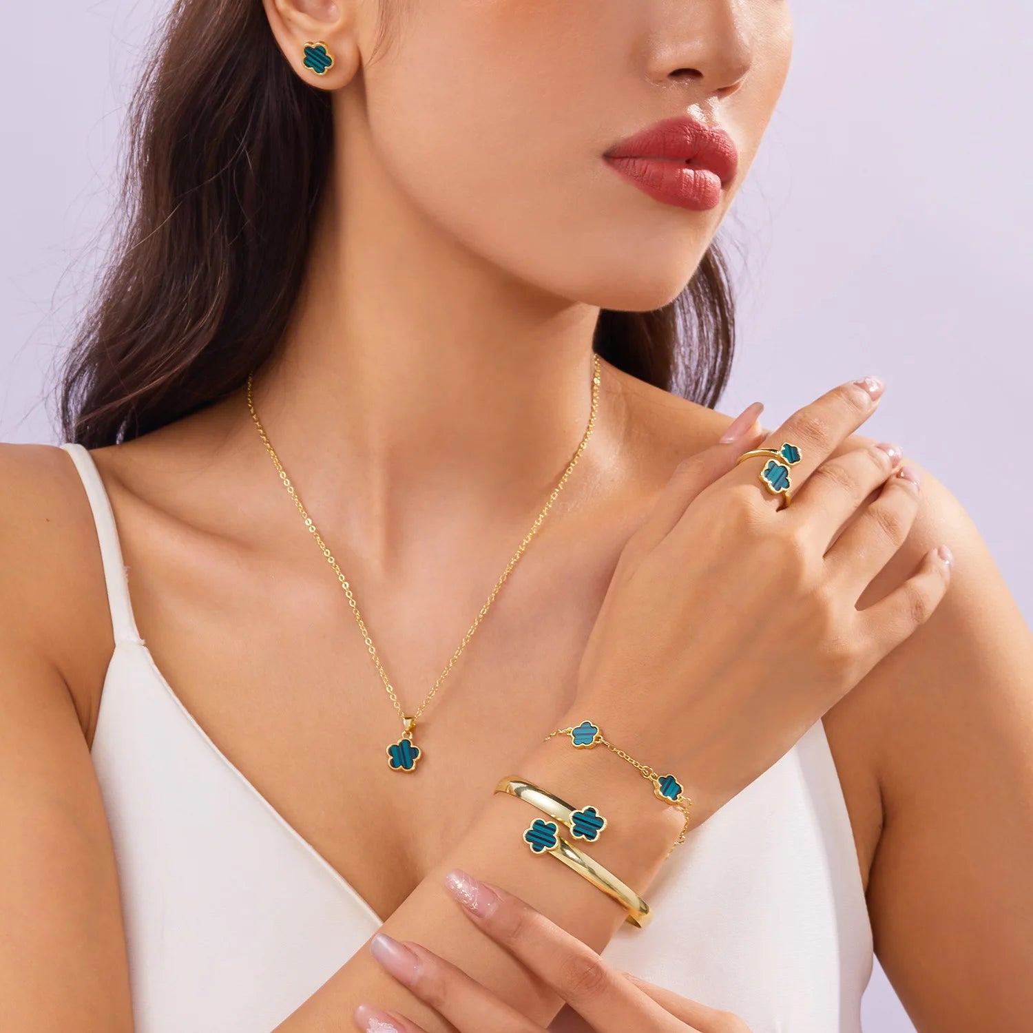 5 korua sisältävä apilasetti 