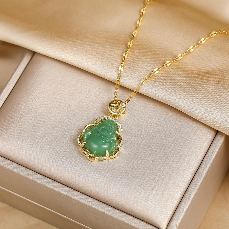 Kaulakoru vihreällä Buddhan riipuksella