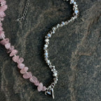 Kaulakoru sydänriipuksella B