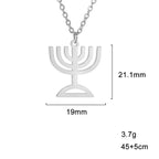Kaulakoru, jossa on Menorah-riipus, juutalaisen identiteetin symboli