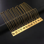 Kaulakoru tyylikkäällä astrologisen horoskoopin riipuksella