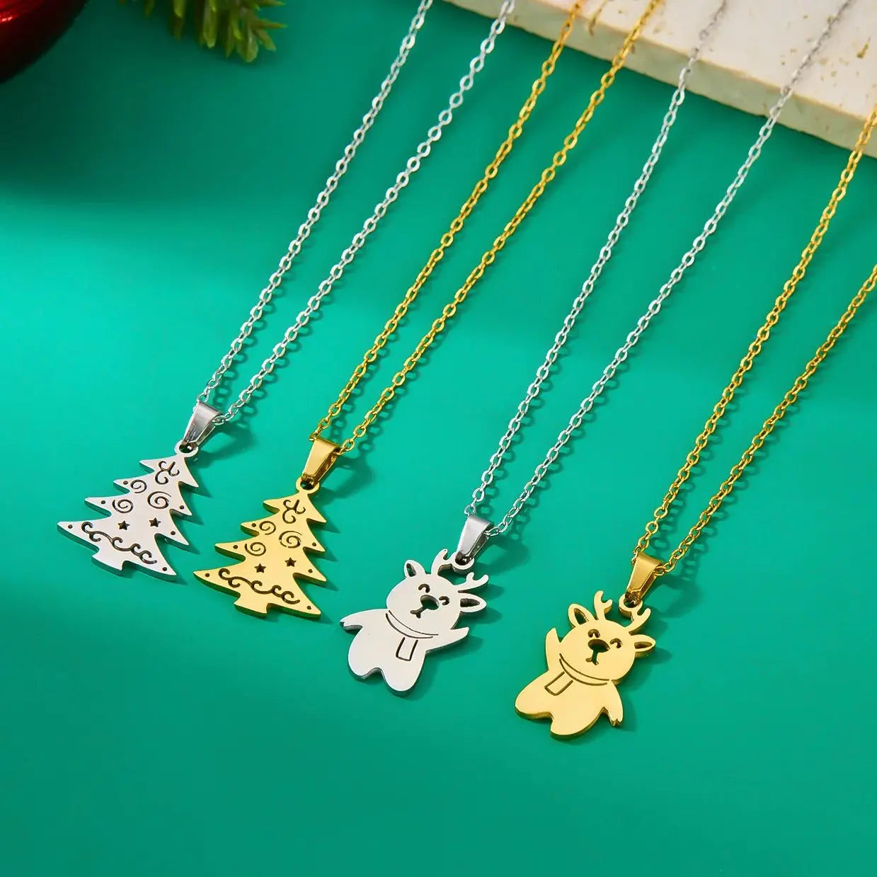 Kaulakoru talvinen riipuksella