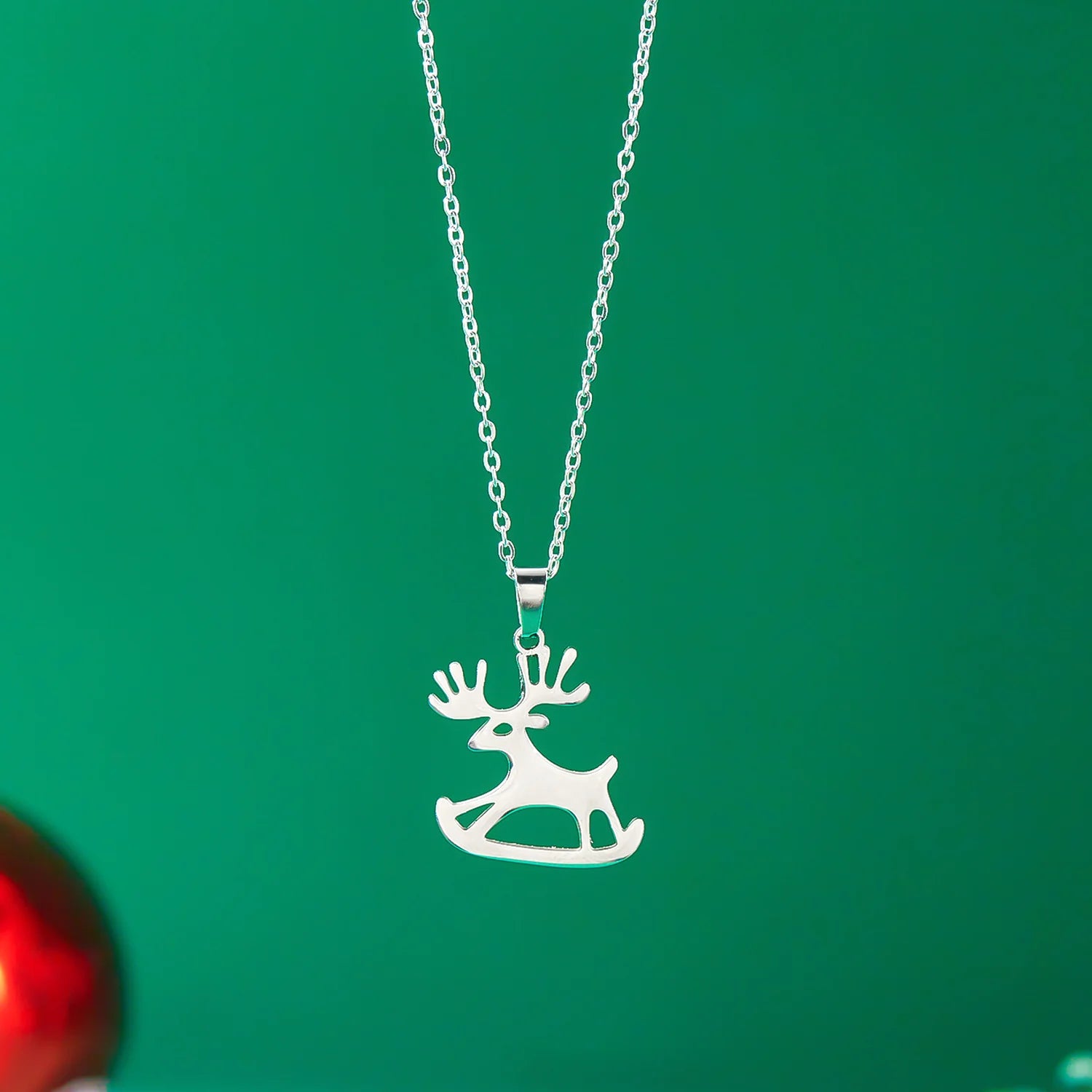 Kaulakoru talvinen poro-riipuksella hopea