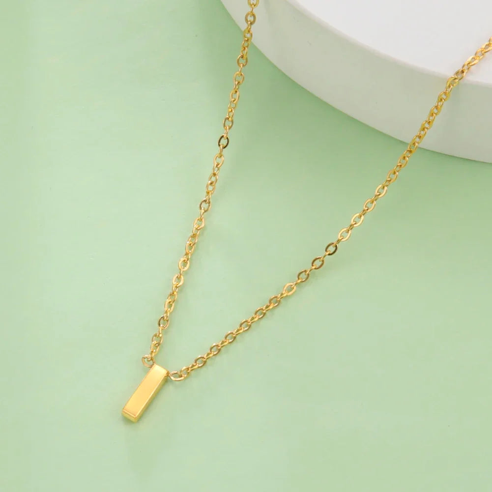 Kaulakoru alkukirjainriipuksella - kirjain 