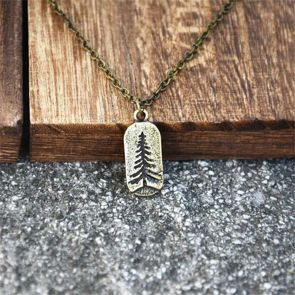 Kaulakoru kultainen kuusiriipus