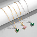 Kaulakoru nelilehtisellä apilariipuksella, väriltään hopea ja kulta