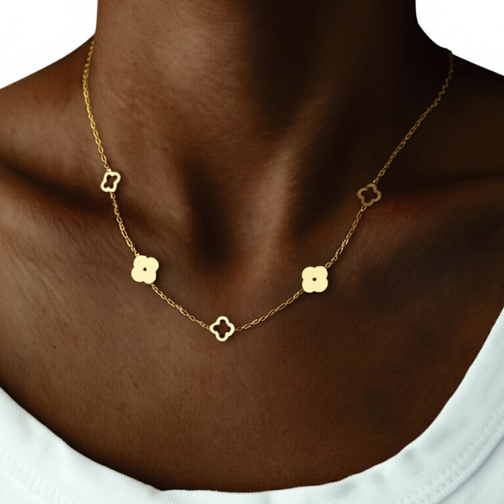 Kaulakoru nelilehtisellä apilariipuksella kulta