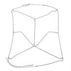 Naisten kaulakoru ketjulla ja kaula-aukolla 