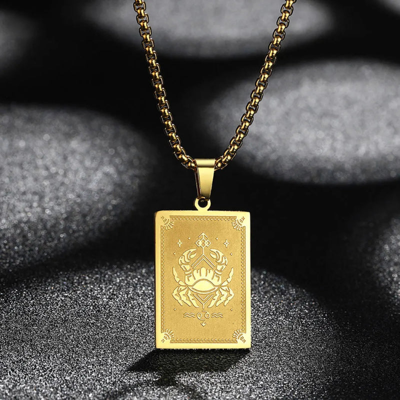 Kaulakoru riipuksella ja horoskooppimerkki