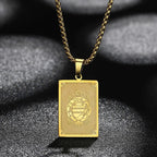 Kaulakoru riipuksella ja horoskooppimerkki