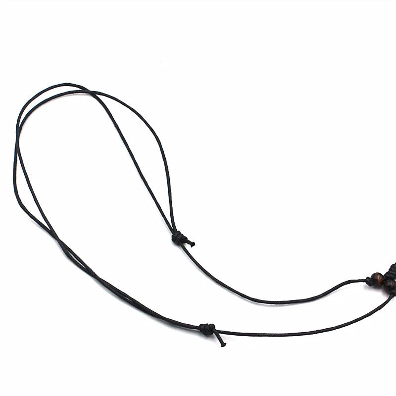 Kaulakoru Riipus Hainhampaan