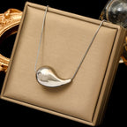 Hopeinen vesipisaran riipuskaulakoru tyyli 2
