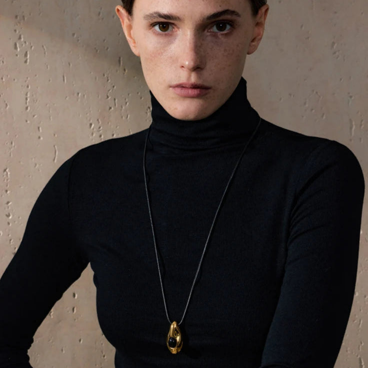 Vesipisaran riipuskaulakoru boheemi tyyli kulta