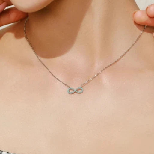 Turkoosi äärettömyysriipus kaulakoru