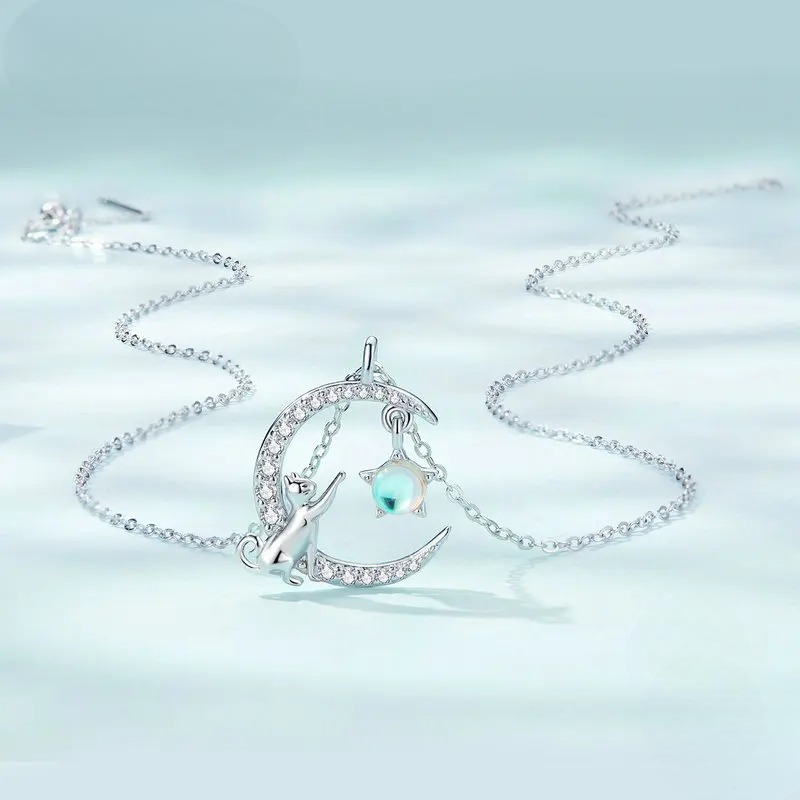 Kuukiven ja kissan riipuskaulakoru