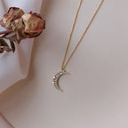 Naisten Kuu-riipuskaulakoru zirkonilla kulta