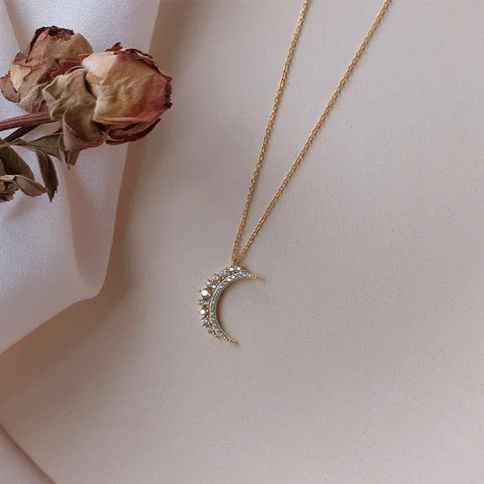 Naisten Kuu-riipuskaulakoru zirkonilla kulta