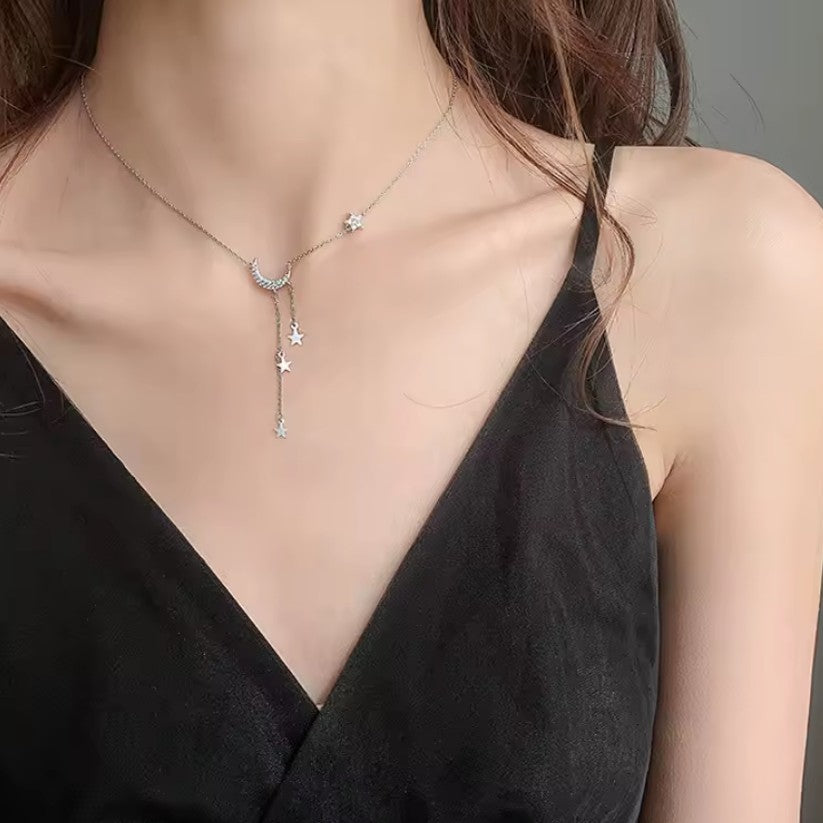 Kuu Tähti Taivaankappaleet Nainen Riipus Kaulakoru 