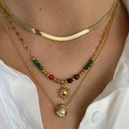 Kaulakorut Aurinkoriipus ja Helmet a