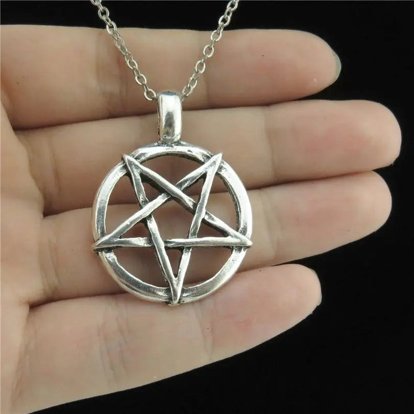 Kaulakoru Wiccan noituusriipus Pentagrammi Koko 1