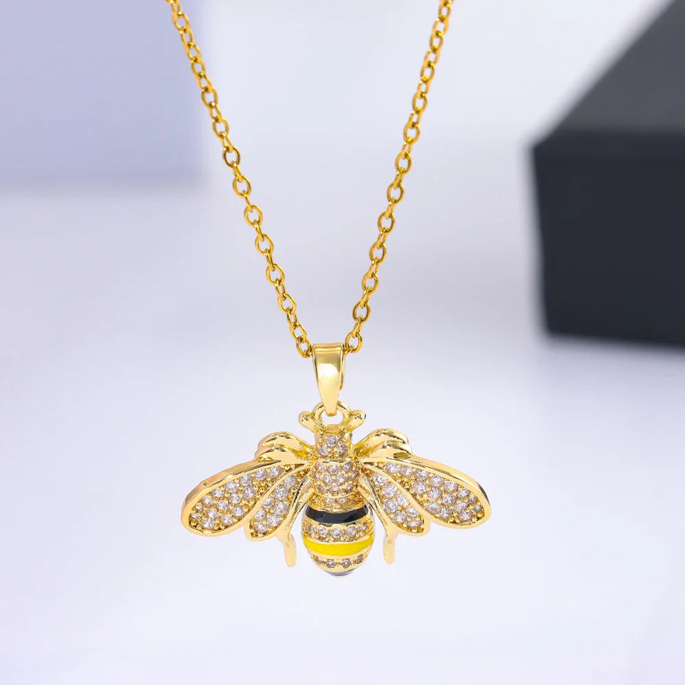 Naisten kaulakoru mehiläisriipuksella