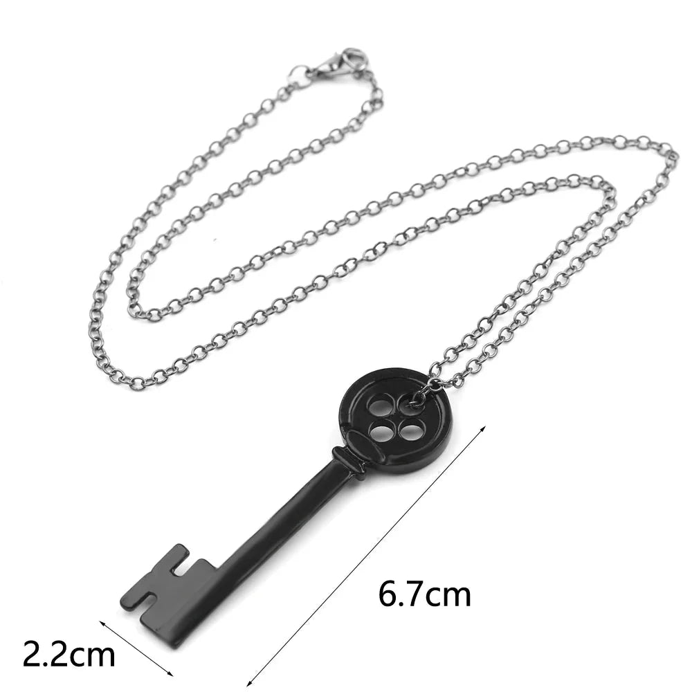 Miesten kaulakoru mustalla avainriipuksella