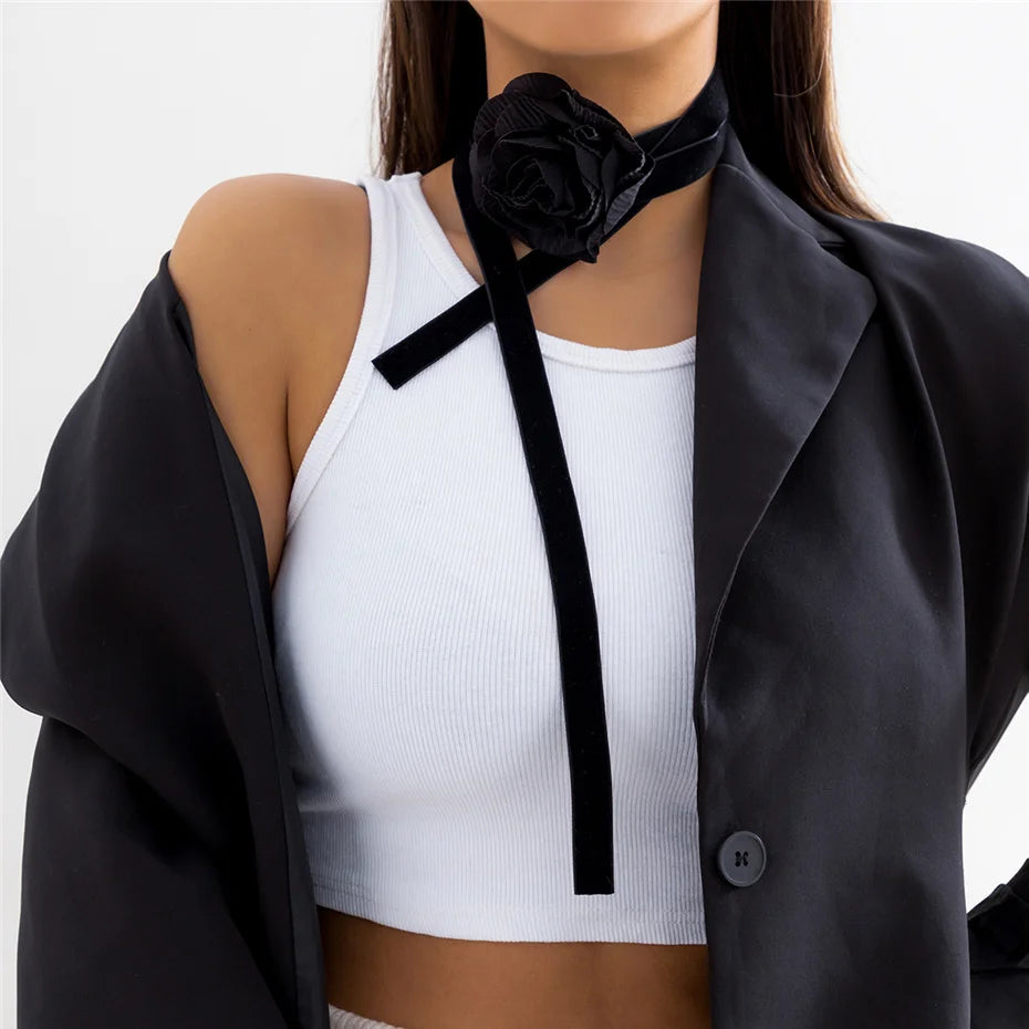 Elegantti kaulakoru iso musta ruusukukka -riipus 2