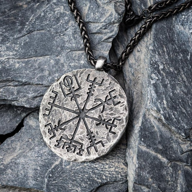 Vegvisir-kaulakoru kelttiläinen viikinki riipus miehille ja naisille pohjoismaalainen