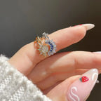 Setti 2 kaulakorua, joissa kuu- tai aurinkoriipus ja zirkonia, kultaa ja hopeaa pariskunnalle