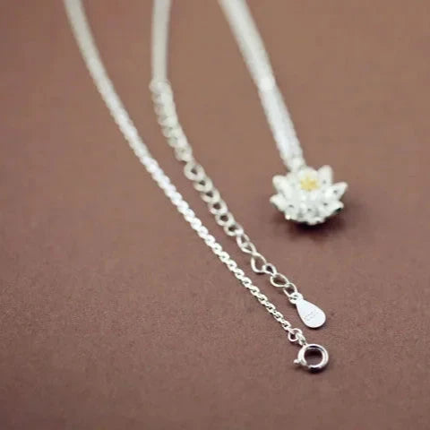 Lootuskukan riipus & kaulakoru