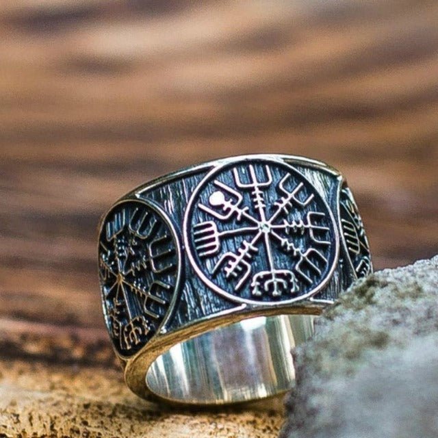 Viikinkisormus Vegvisir