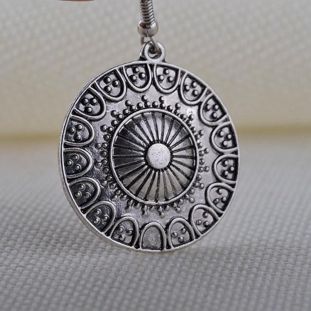 Tiibetiläinen korvarengas