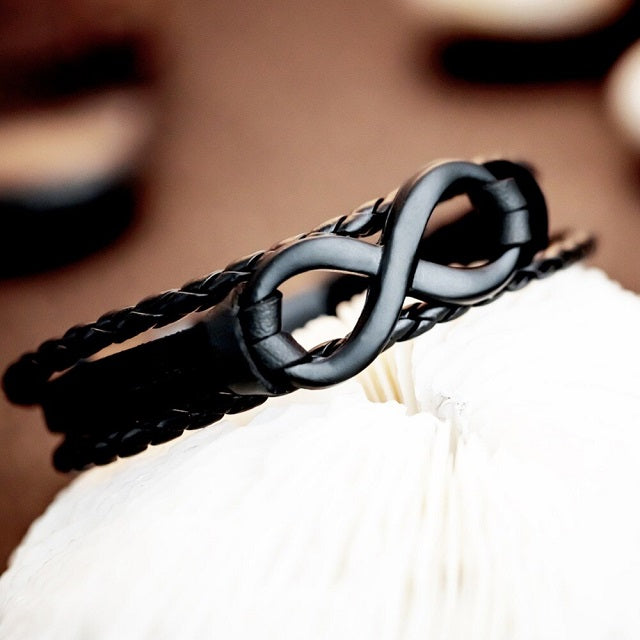 Miesten musta Infinity-rannekoru