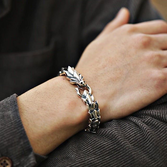 Viikinki Ouroboros -rannekoru 