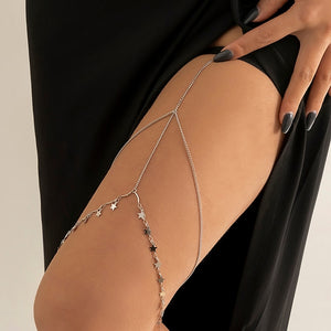 Reisiketju kullan ja hopean tähdillä hopea