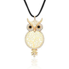 Elämänpuu-kaulakoru