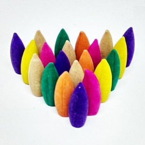 Tuoksuva suitsukepuikon kartio