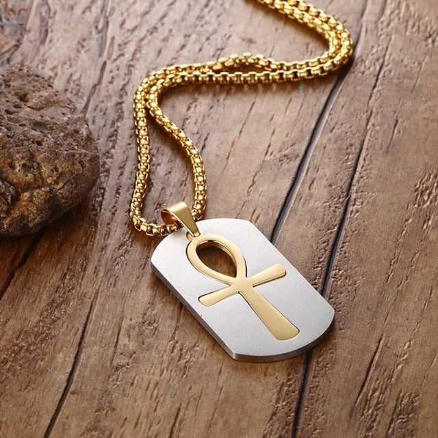 Hopea ja kultainen Ankh-riipus