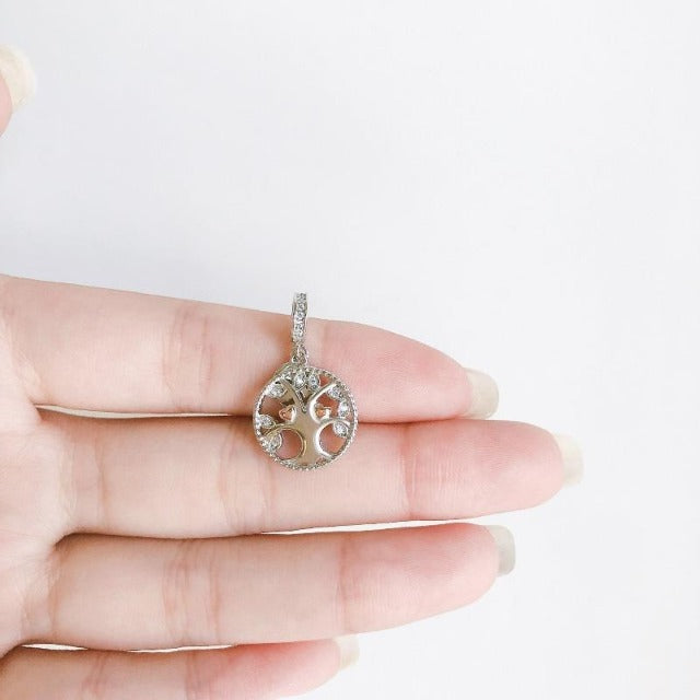 Kastemaljan Elämänpuu-riipus